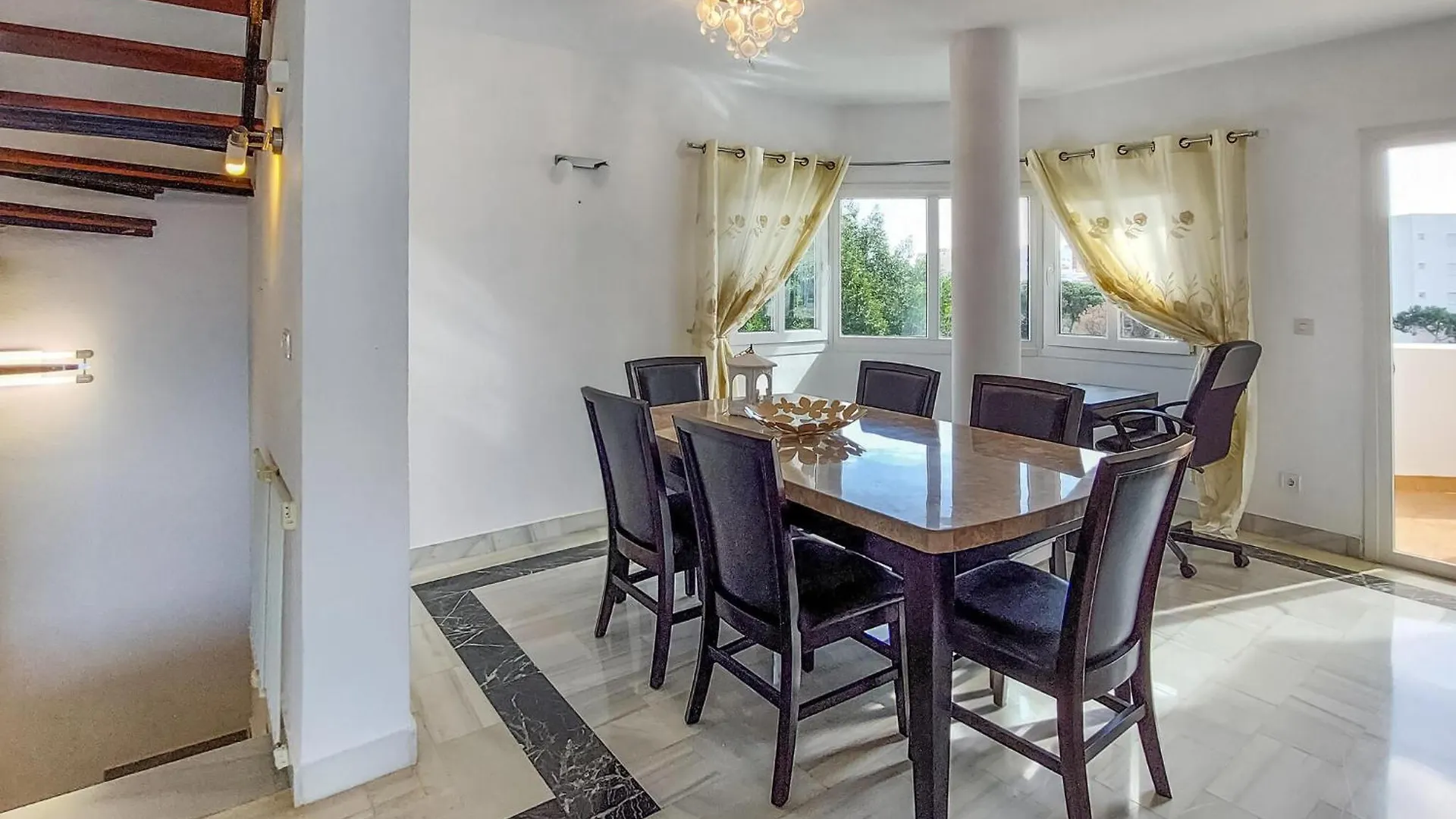 3 Bedroom Amazing Apartment In Calahonda Sitio de Calahonda