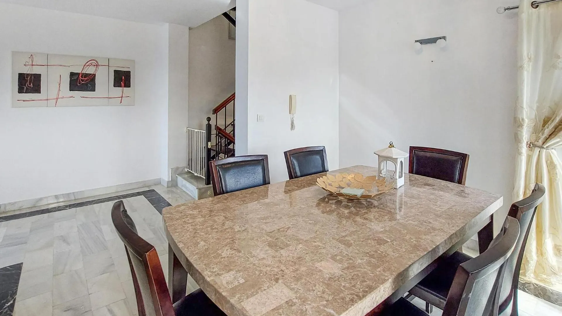 3 Bedroom Amazing Apartment In Calahonda Sitio de Calahonda