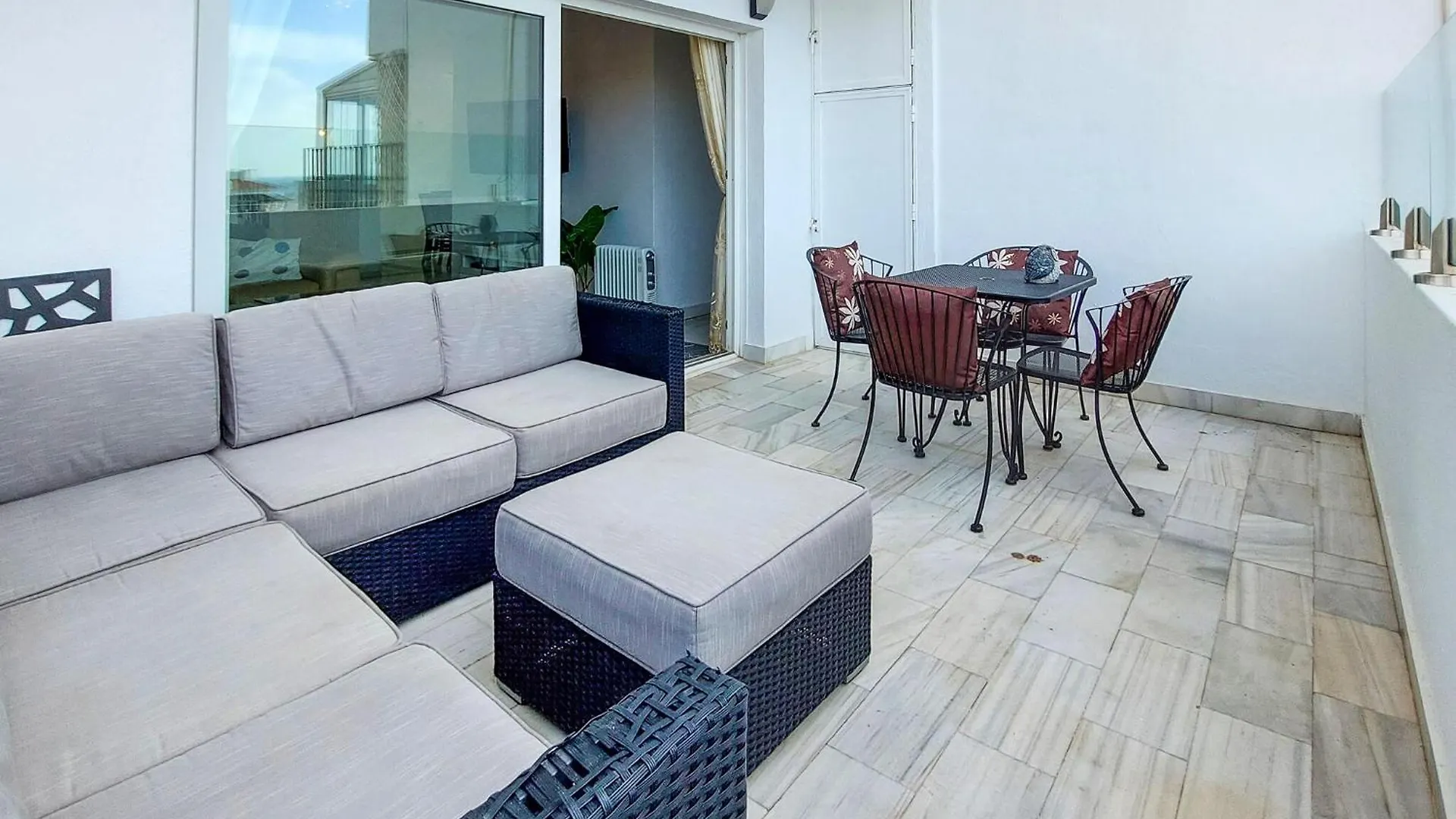 3 Bedroom Amazing Apartment In Calahonda Sitio de Calahonda