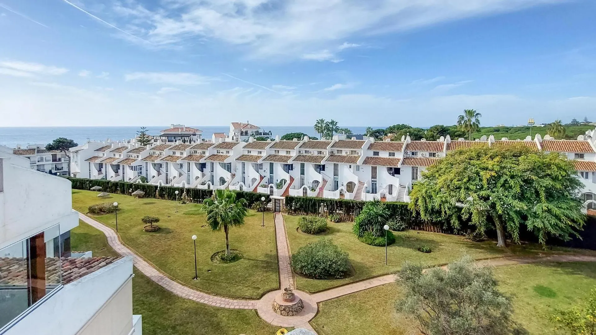 3 Bedroom Amazing Apartment In Calahonda Sitio de Calahonda