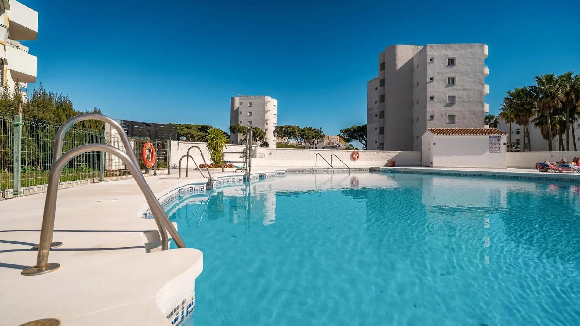 3 Bedroom Amazing Apartment In Calahonda Sitio de Calahonda