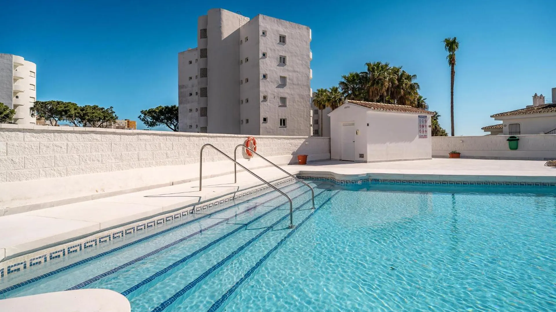 3 Bedroom Amazing Apartment In Calahonda Sitio de Calahonda